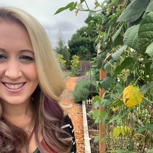 Meet your Posher, Briana